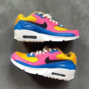 Colorful Nike AirMax, great condition - Youth 3.5